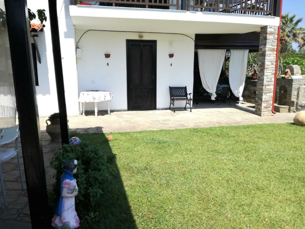Jenny'S Garden Apartment Vourvourou Exterior photo